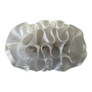 Vintage 80’s Barrette Oversized Hair Clip in White - (Measures approx 4” wide)